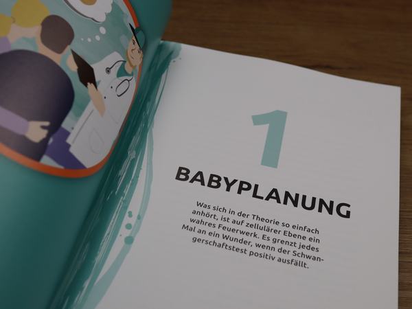 Detailaufnahme der Buchseite zum Kapitelbeginn über die Babyplanung.