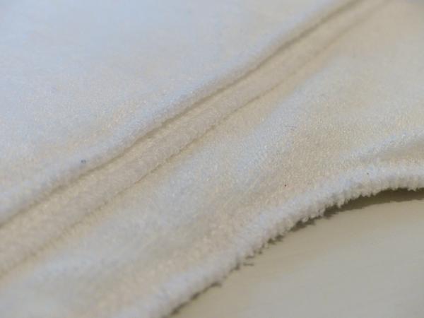 Veru PidiPuk-Konturwindel - Material Veru PidiPuk-Konturwindel. Detailaufnahme des Innenmaterials.