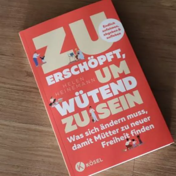 Das Cover des Buches Zu erschöpft, um wütend zu sein